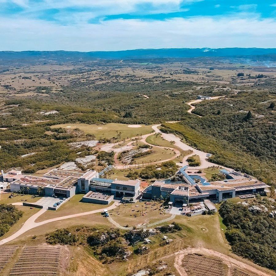 Bodega Garzón, Uruguay